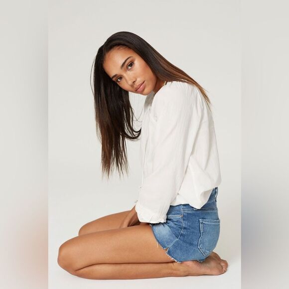 Paige NWT Margot Raw Hem Distressed Denim Shorts Indigo Size 26 - Picture 2 of 8